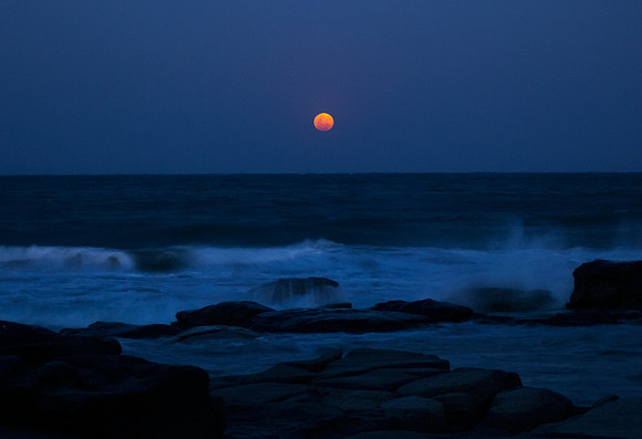 Full Moonrise, Mooloolaba